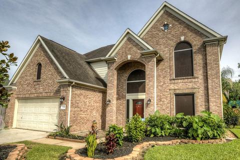 15003 Cozy Hollow Ln