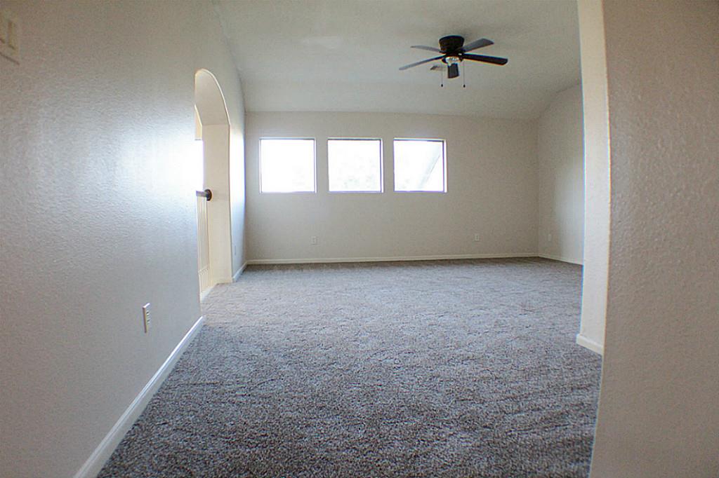 15814 White Canyon Ln