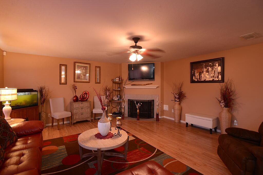 For Sale: 14011 Crossvale Ln Houston, TX 77047