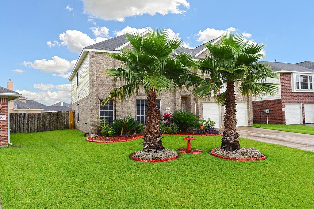 For Sale: 14011 Crossvale Ln Houston, TX 77047