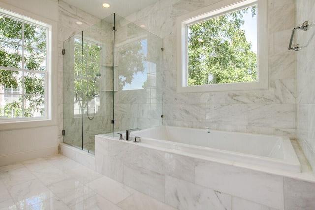 7611 Westview