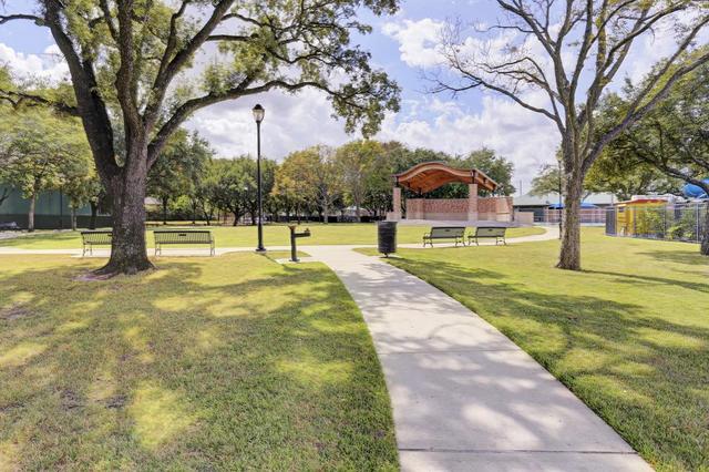 4709 Sunburst Ct