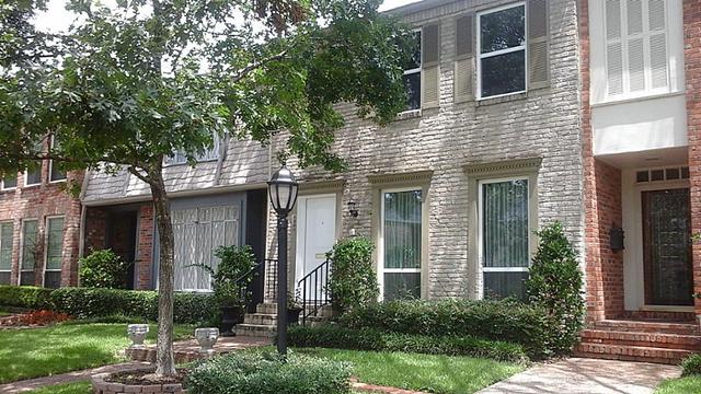 1228 Fountain View Dr #180