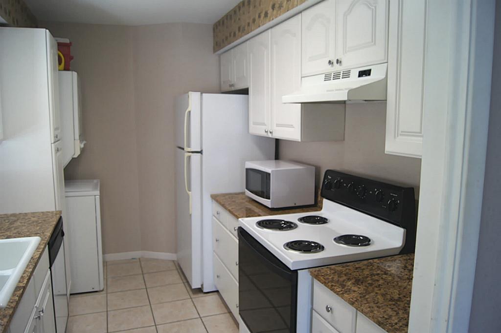 18800 Egret Bay Blvd #1008