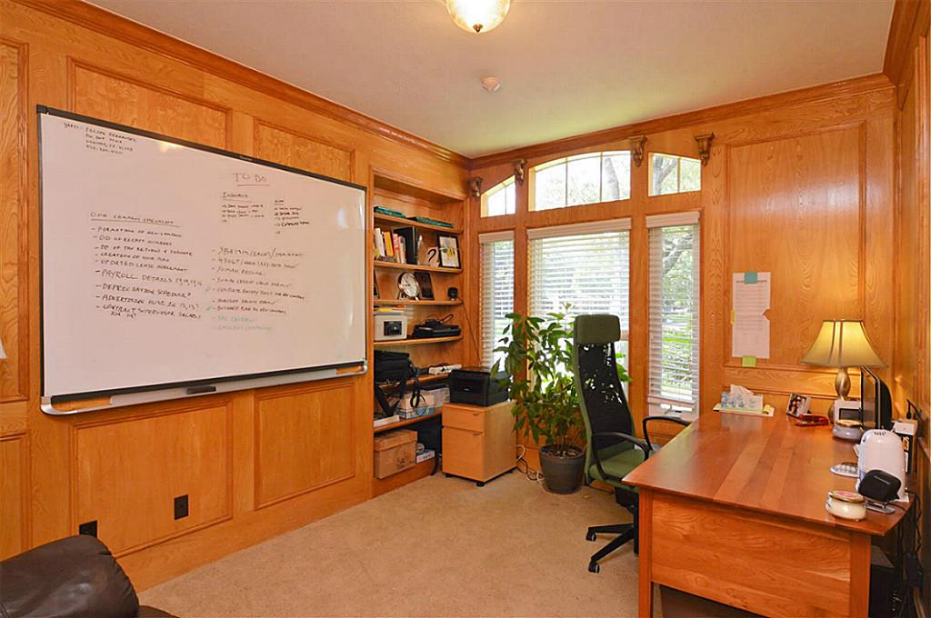 16802 Village Corner Ct