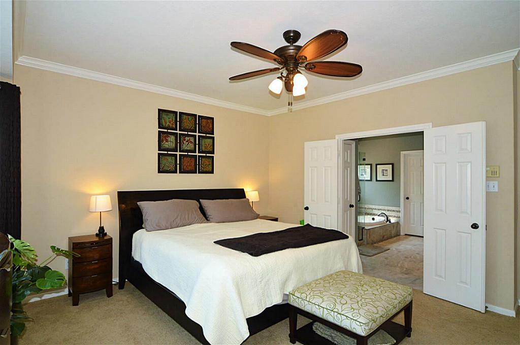 16802 Village Corner Ct