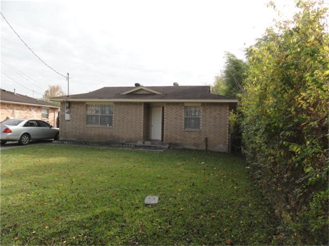 6820 Alpine Dr