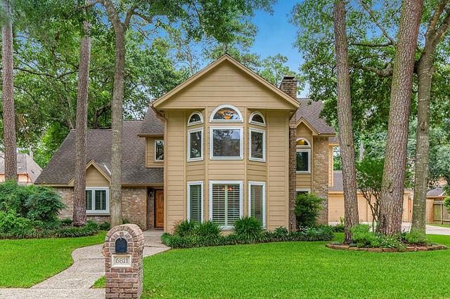 10127 E Bayou Manor Ln