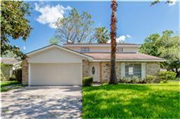 1911 NW Laurel Bough Ln