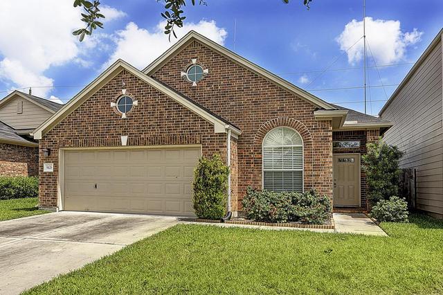 8023 Villa Lago Ln