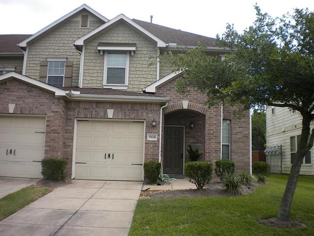 8127 Montague Manor Ln