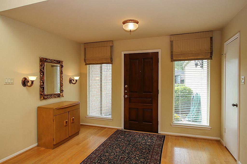 12206 Ravenmoor Dr