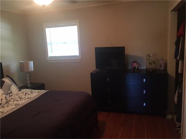 8630 Sonneville Dr