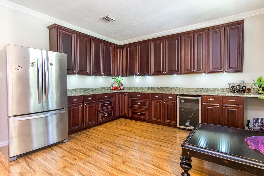 3711 Shadow Cove Dr