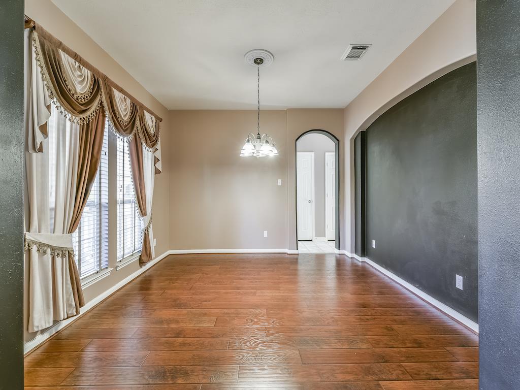 16711 New Market Ln