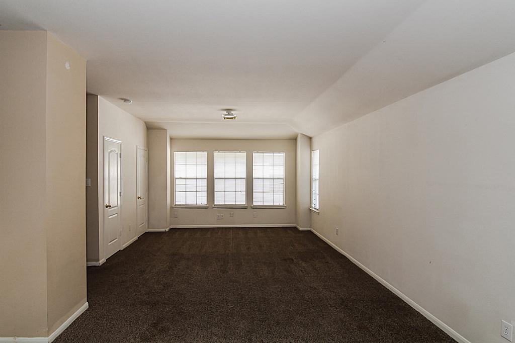 16330 Dryberry Ct