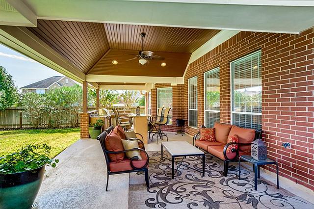 4606 Autumn Pine Ln