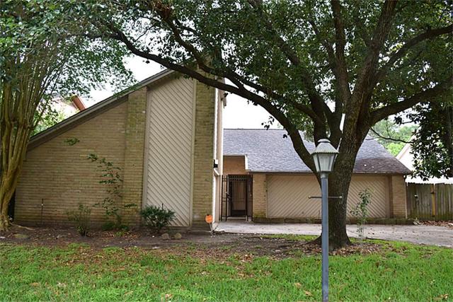 15603 Midridge Dr