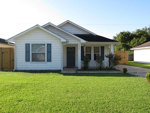 5819 Village Forest Ct