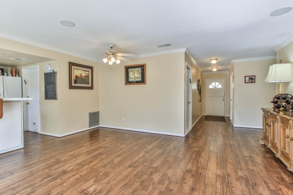 5511 Kuldell Dr