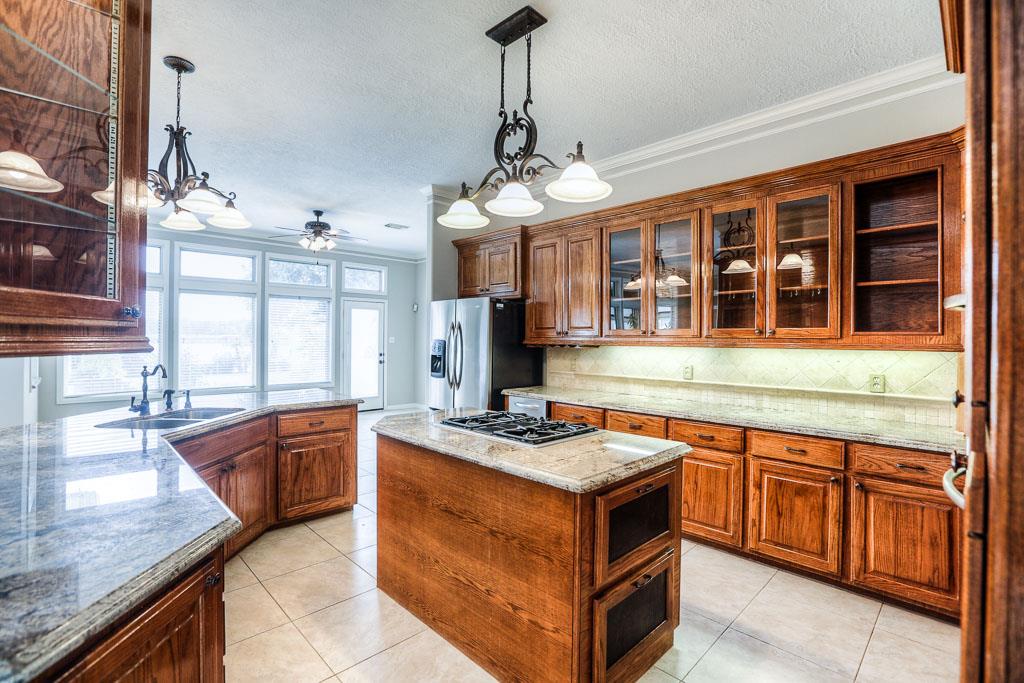 2508 Sand Shr, Conroe TX 77304