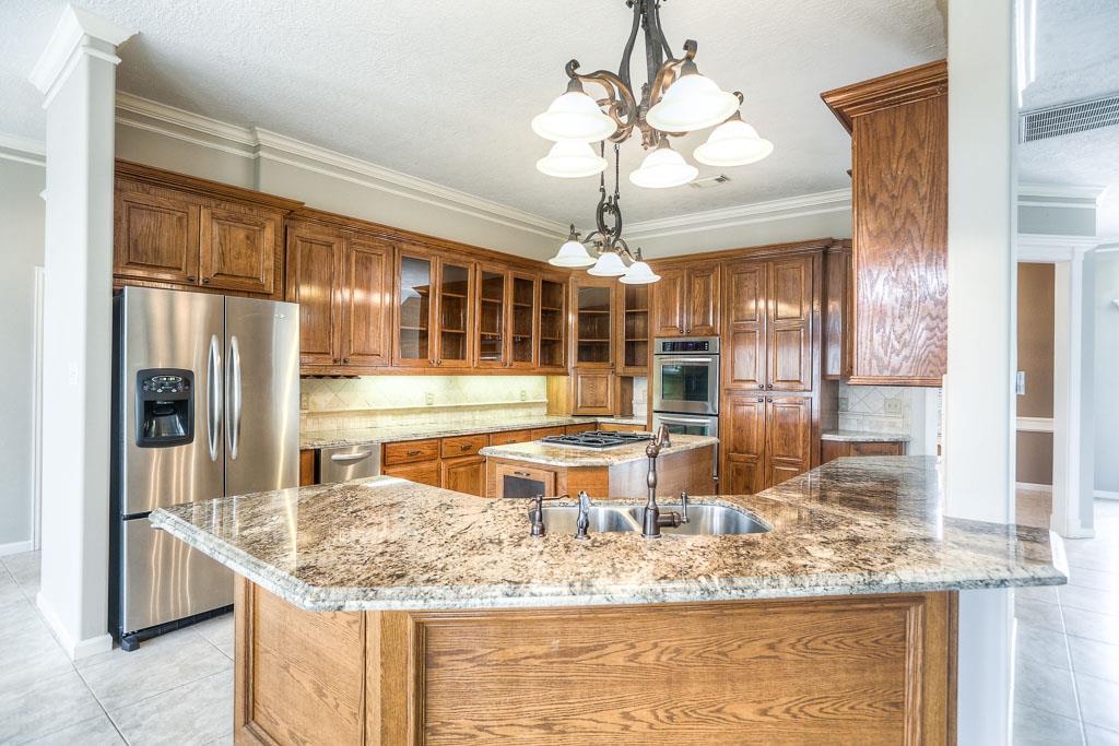 2508 Sand Shr, Conroe TX 77304