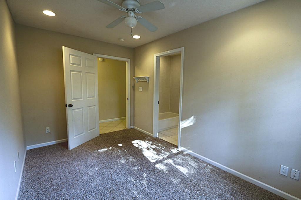 111 Delaware Dr