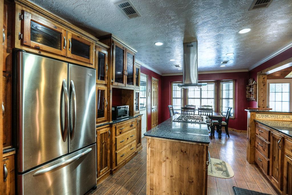 18 E Old Field Dr