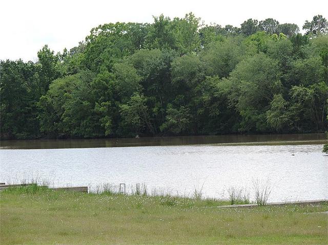 714 Cherry Valley Dr