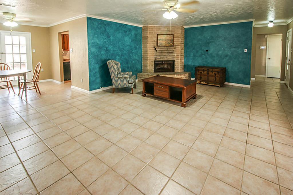 8331 Poplar Rdg