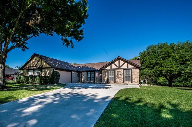 1436 Greenbriar Dr