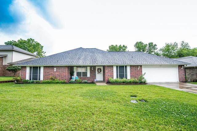 1436 Greenbriar Dr