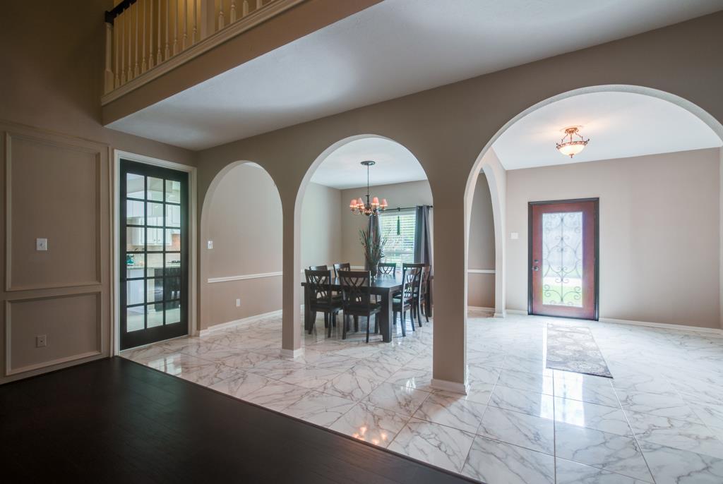 For Sale: 8327 Laurel Leaf Ln Humble, TX 77346