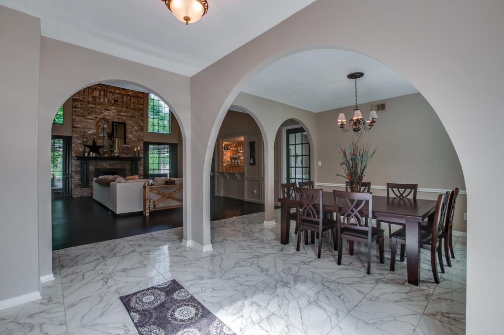 For Sale: 8327 Laurel Leaf Ln Humble, TX 77346