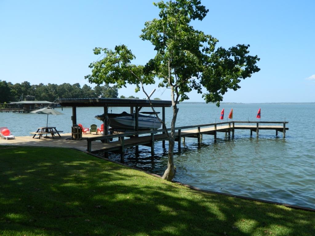 For Sale: 100 Johns Livingston, TX 77351