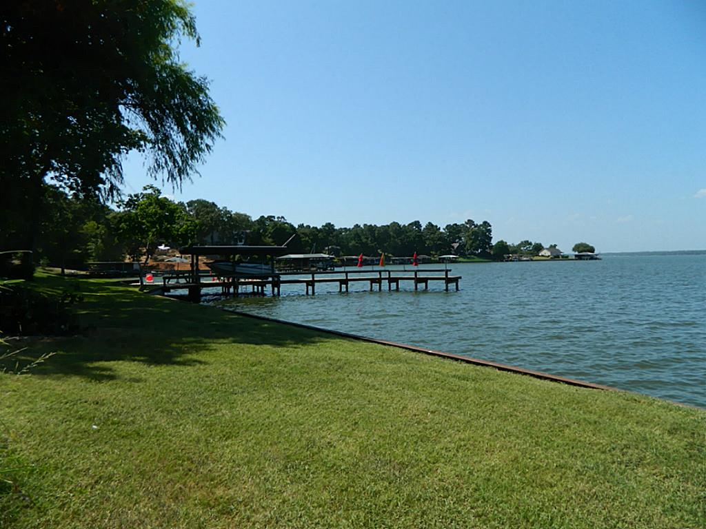 For Sale: 100 Johns Livingston, TX 77351