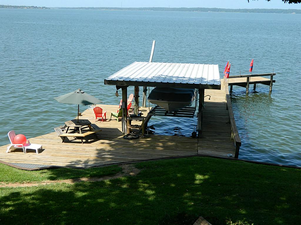 For Sale: 100 Johns Livingston, TX 77351