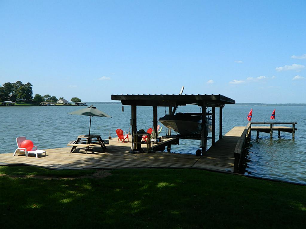 For Sale: 100 Johns Livingston, TX 77351
