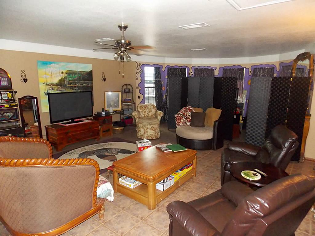 719 Tall Pines Dr