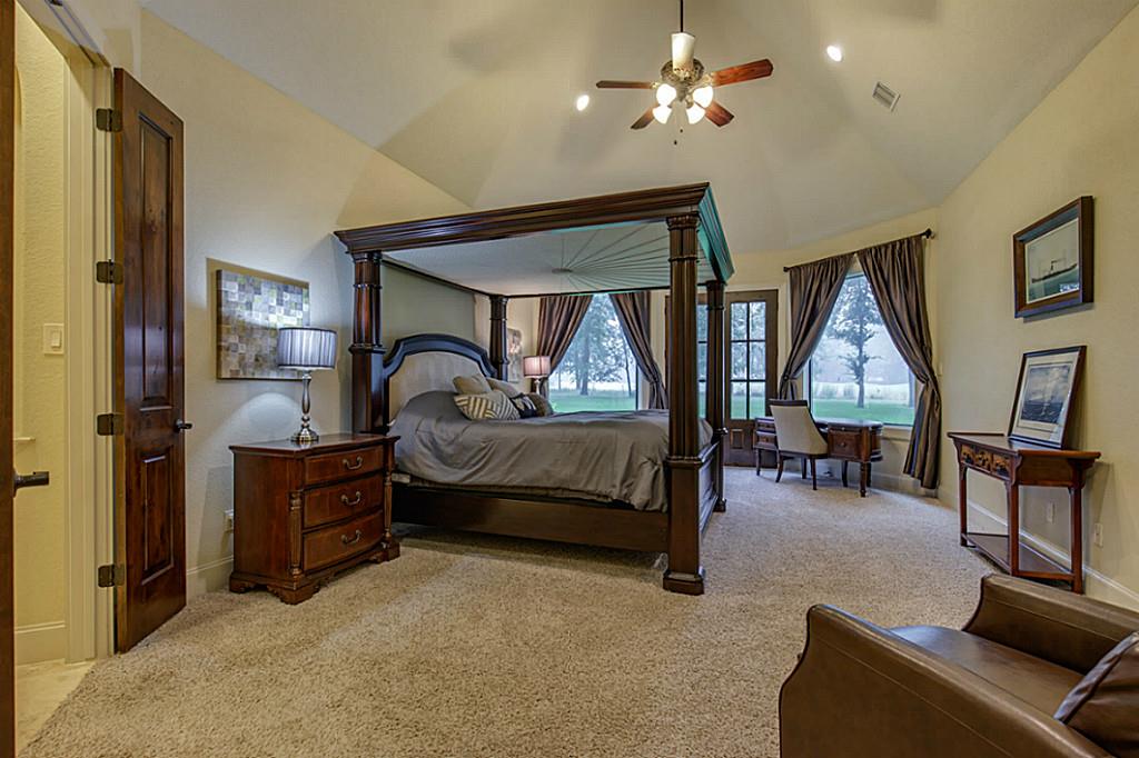 For Sale: 10703 Clubhouse Cir Magnolia, TX 77354