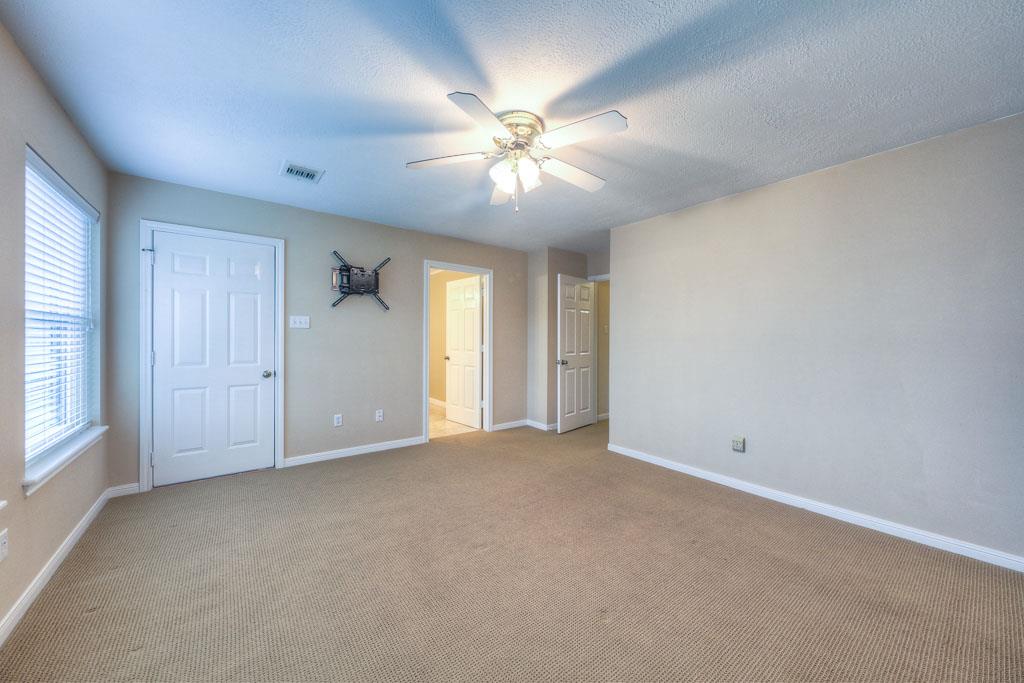 For Sale: 9236 Deepwater Montgomery, TX 77356