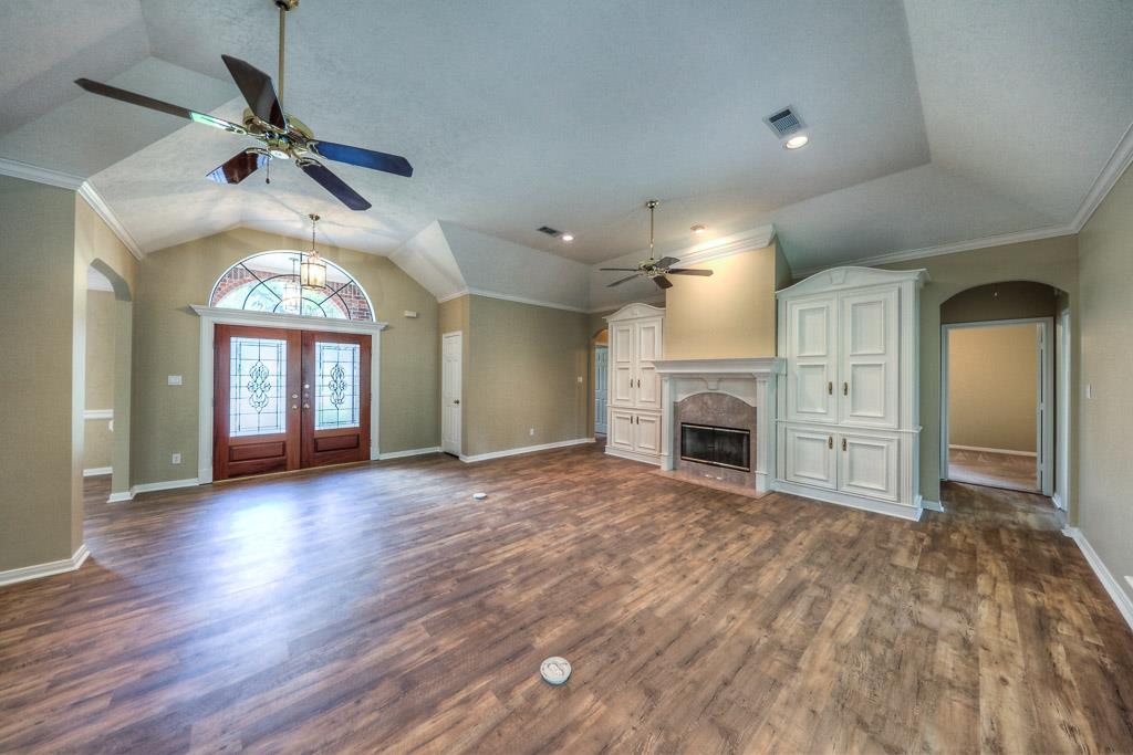 3379 Torrey Pines Dr