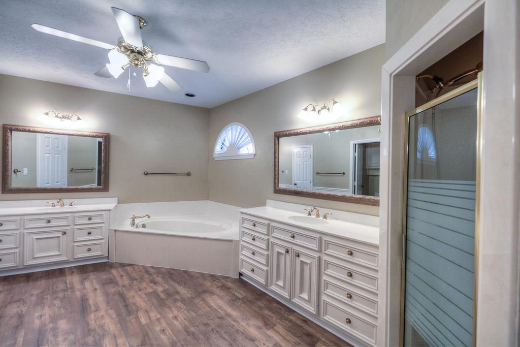 3379 Torrey Pines Dr
