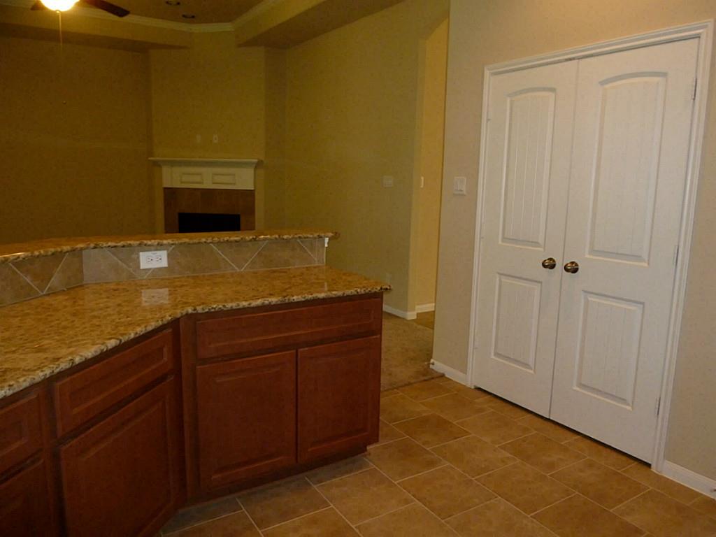 13414 Raintree Dr