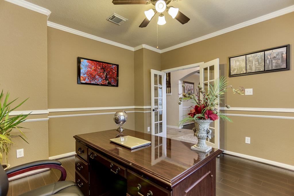 6111 Valhalla Dr