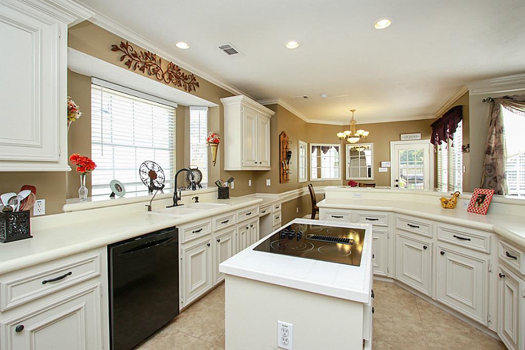 7931 Theiss Hill Dr