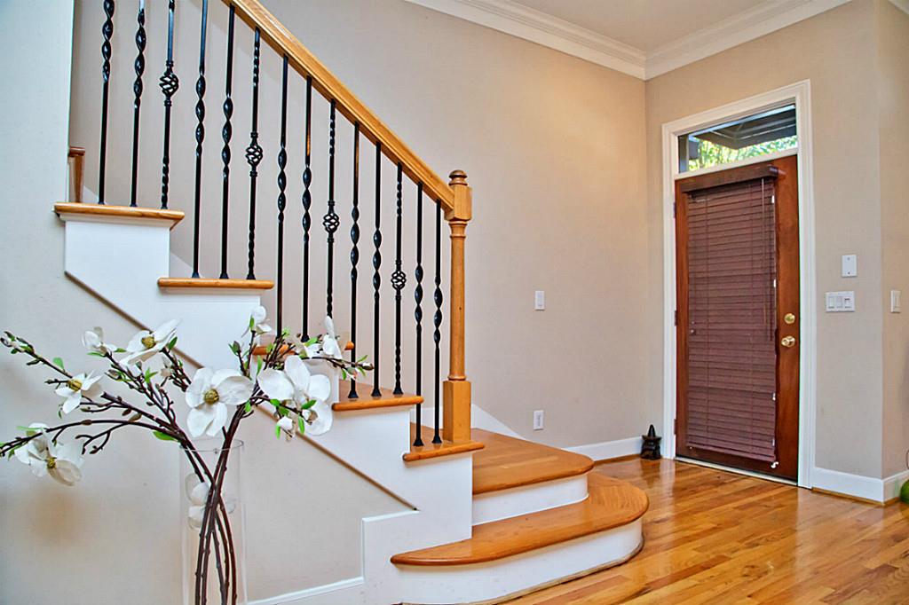 34 Riva Row