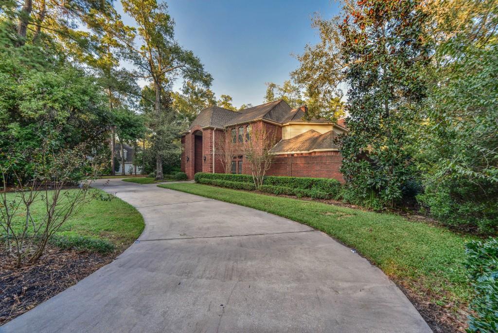 6 E Shaker Ln