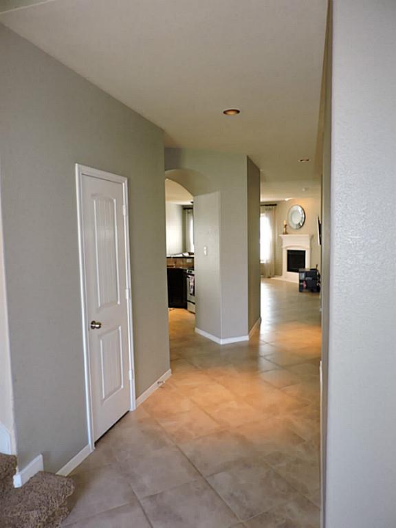 1070 Cedar Lake Ct