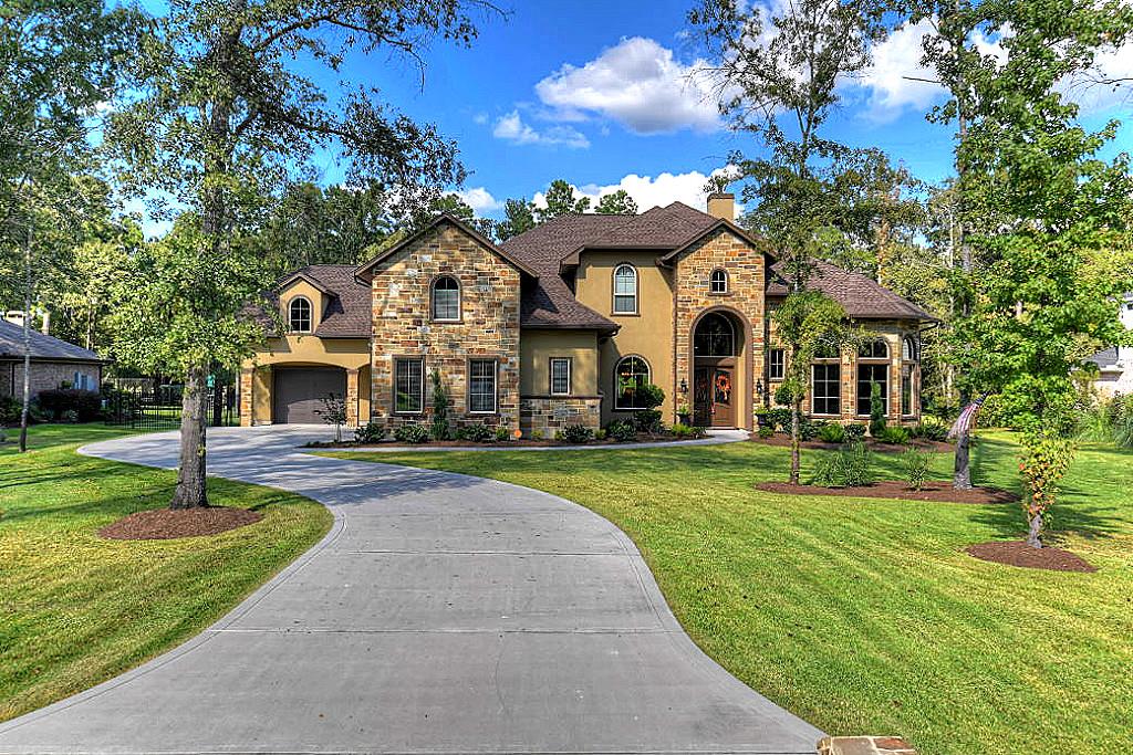 27502 Ossineke Dr